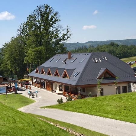 Heipark Tosovice Hotel Bagian luar foto
